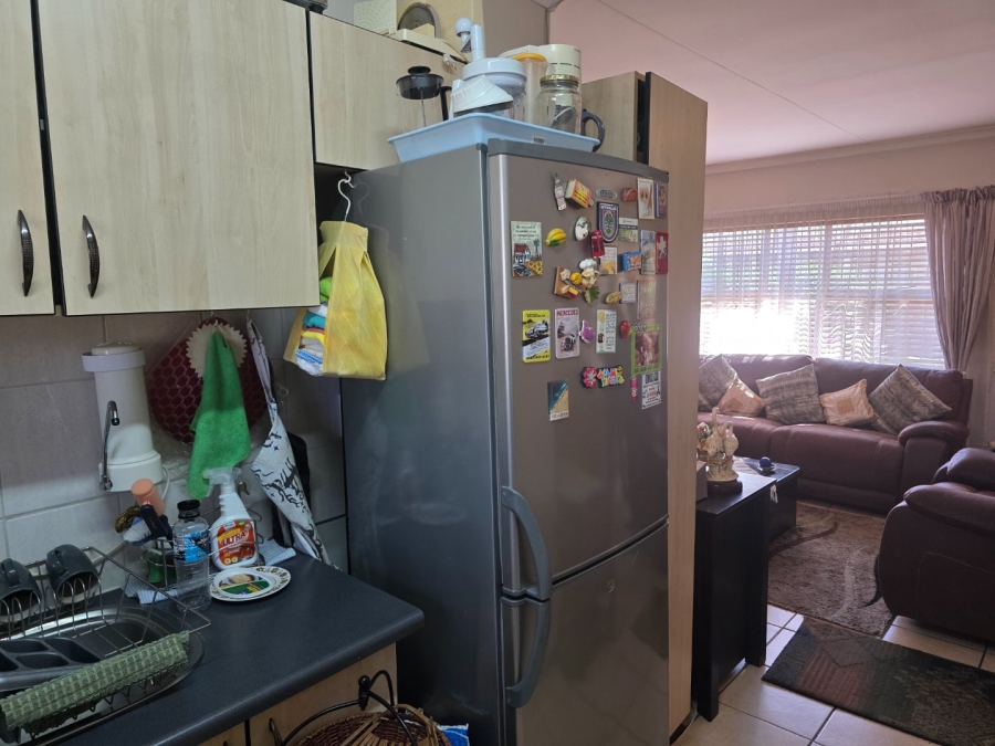 2 Bedroom Property for Sale in Langenhovenpark Free State